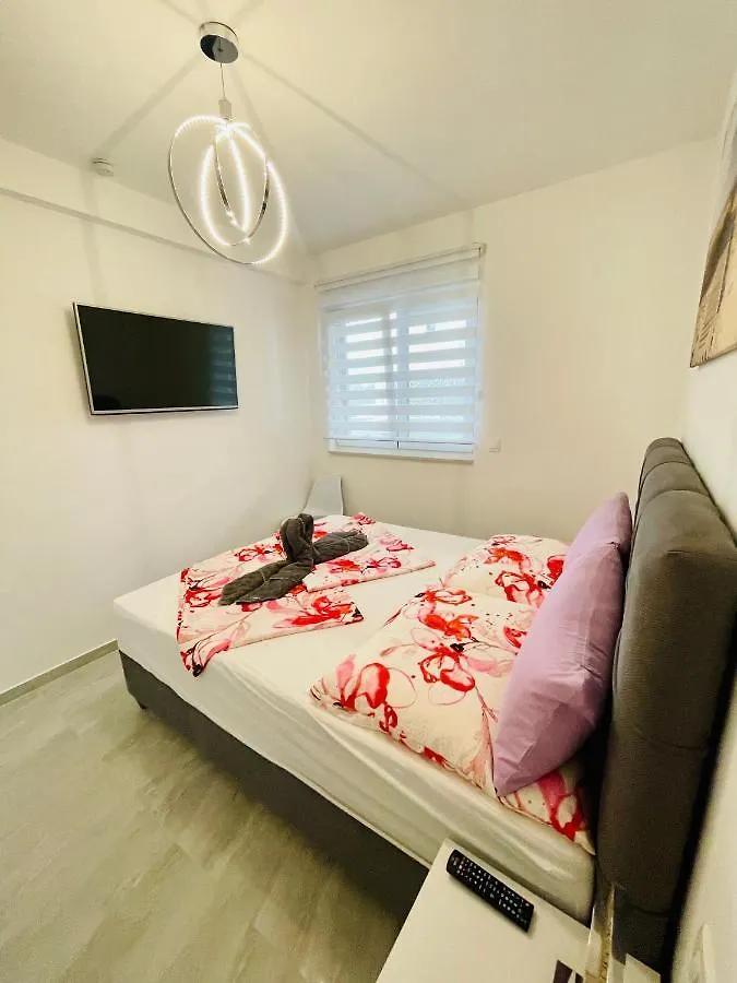 Trogir Apartment Nela